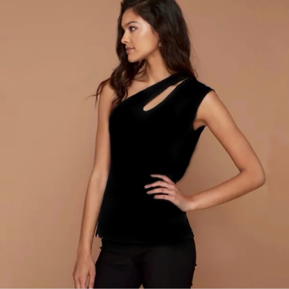 Le Chateau Knit Crepe One Shoulder Top